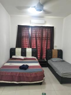 AHNa HOMESTAY TELUK KEMANG - Port Dickson - 9