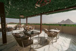 Oriental Pyramids View - Caïro - 2