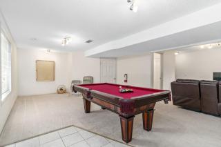 3 bdrm House-Quick Mountain Access, Pool Table, AC - Calgary - 2