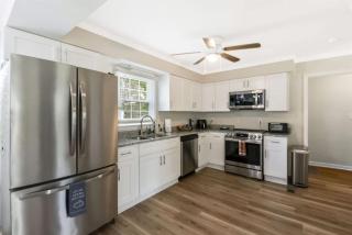 Private Neighborhood Getaway - Big Backyard & Game Room - - 8