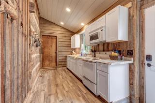 Hickory Haven - Stunning Lake Views - Private Dock - 9