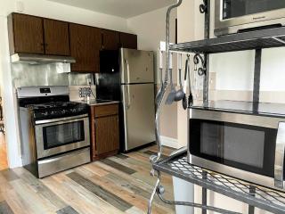 *2brApt 4 beds near Naval Base-6 Flags-Casino* - 0