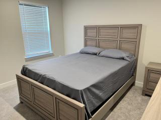 Modern Home with Private Bath Stylish & Comfy - Frederick - 2