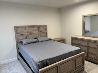 Modern Home with Private Bath Stylish & Comfy - Frederick - 3