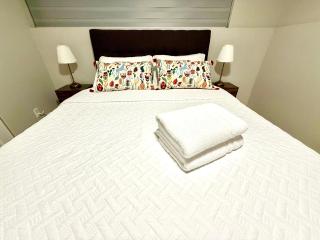 Vancouver Lake City Way Guesthouse 10 min to SkyTrain - Burnaby - 8