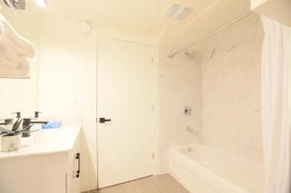 3br - near shops dining, 9 min DT, 4 min to UofC - Calgary - 2
