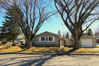 3br - near shops dining, 9 min DT, 4 min to UofC - Calgary - 1