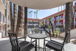 Tempe Oasis - Tempe - 3