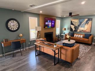 Sunrise Experience w/King Size Bed & Pet Friendly - Roswell - 5