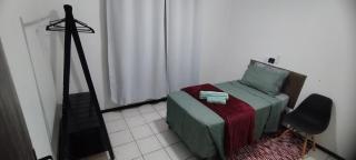 Quarto em casa de família - Joinville - 0