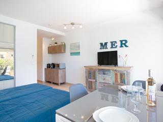Studio Climatisé Proche Plage et Commerces avec Balcon, Wi-Fi et Parking - FR-1-466A-16 - Saint-Raphaël - 8