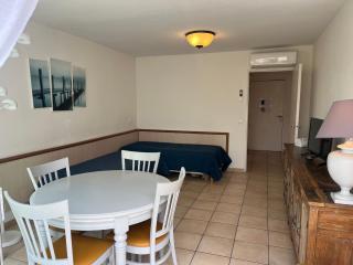 2 Pièces avec Balcon et Terrasse - Plage à 50m - Clim, WiFi, Parking - FR-1-466A-17 - Saint-Raphaël - 4