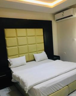 شقق الغروب للشقق المخدومه - 1