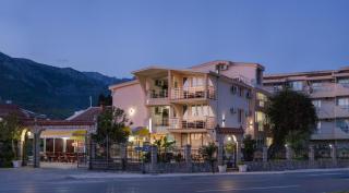 Villa Jadran Apartments - Bar - 0