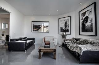 Hollywood Hills Modern Sanctuary–Jaw Dropping View - Los Angeles - 2