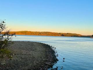 Lakefront - Private Dock - Fishing & Swimming - Cadiz - 1