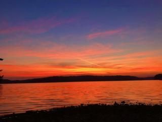 Lakefront - Private Dock - Fishing & Swimming - 0