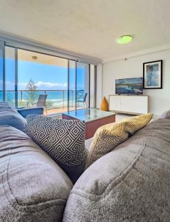 Ocean all round - Gold Coast - 9