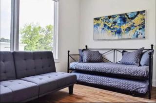 Spacious Home in Nashville - 2mi to Lower Broadway - Nashville - 2