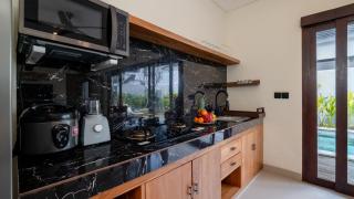 Villa Lange 3 by Villa Finder - Seminyak - 6
