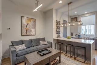 Two Nashville Homes - Accommodates 24 Guests - Nashville - 0