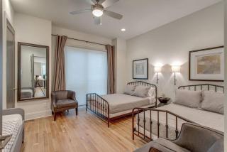 Two Nashville Homes - Accommodates 24 Guests - 3