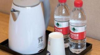 PAI Hotels·Jiangbei Airport Central Park - 1