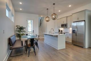 Radiant Nashville Retreat - Minutes to Broadway - 8