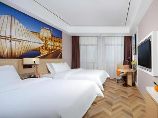 Vienna Hotel Guangxi Baise Xilin County Juting Cultural Arts Center - - 2