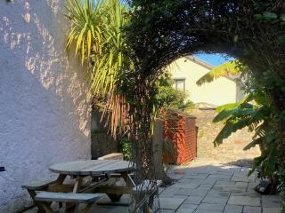 Sant Seiriol - Beaumaris - 4