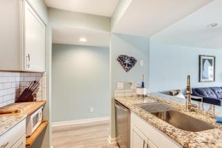Oceanfront Condo in Harbor Island Community! - - 1