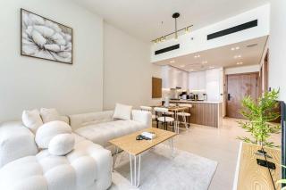 PVH - Vibrant 1BR in Binghatti Amber - 5