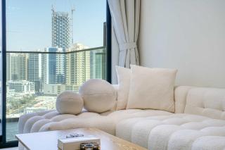 PVH - Vibrant 1BR in Binghatti Amber - 4