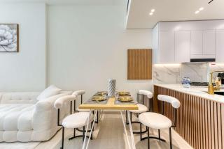 PVH - Vibrant 1BR in Binghatti Amber - 1