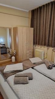 DebRentZen Station Apartman - business plus - 1