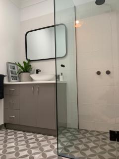 Villa on Clarke Newtown - Geelong - 7