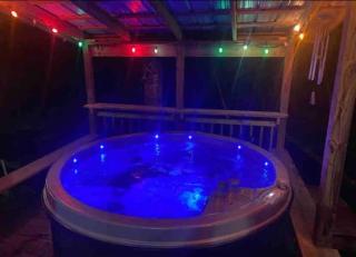 2 Cabins side by side - Sleeps 9 Perfect for 2 fa - 5