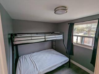Modern Tiny Wood Cottage #2 - Wasaga Beach - 4