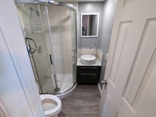 Modern Tiny Wood Cottage #2 - Wasaga Beach - 2