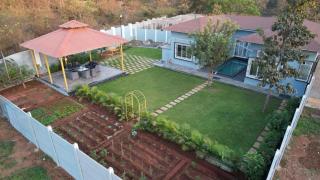 Villa Azure Bliss by Riviera Hospitality - Vasind - 0