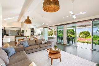 Prime Location, Views & Sunsets, Walk to Hastings - 5