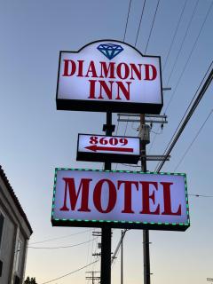 Diamond Inn - North Hills - 0