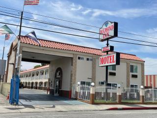 Diamond Inn - North Hills - 9
