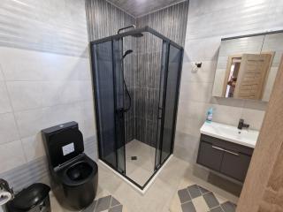 Black Swan guest rooms - 9