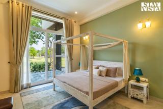 StayVista at The Mira House with Pool, WiFi - Sohna - 4