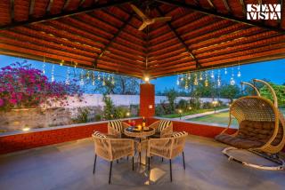 StayVista at The Mira House with Pool, WiFi - Sohna - 9