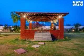 StayVista at The Mira House with Pool, WiFi - Sohna - 7
