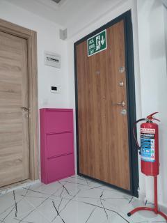 Pembe Ev - Eskiömerler - 6