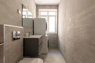 Newly Renovated 2BR with Balcony - Copenaghen - 8