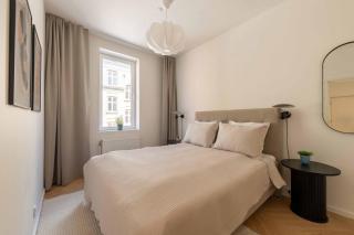 Newly Renovated 2BR with Balcony - Copenaghen - 7